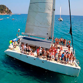 FIESTA EN CATAMARAN