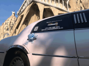 Alquiler de limusina Barcelona linconl blanca en Barcelona